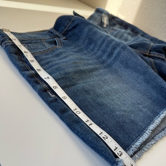 Old Navy The Flirt Blue Jean Shorts Size 10 Classic Cut Off  and Frayed Hem - Picture 7 of 8